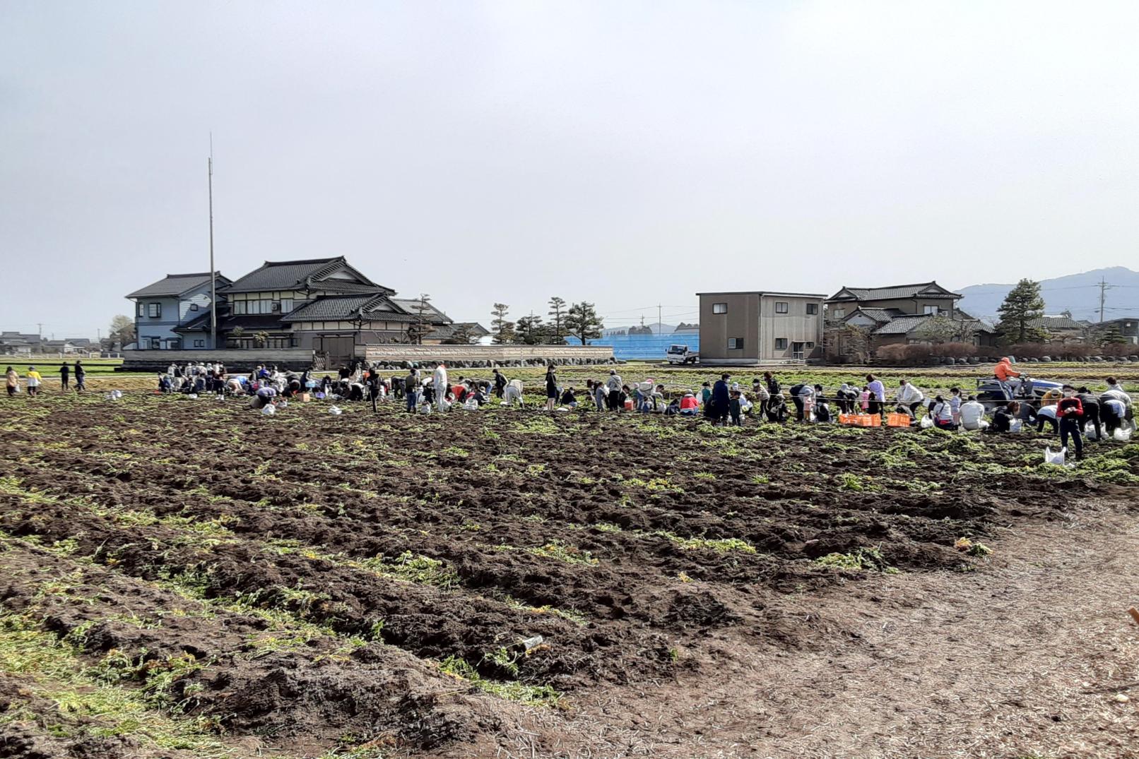 「高堀営農会館」にてまずは受付を！-0