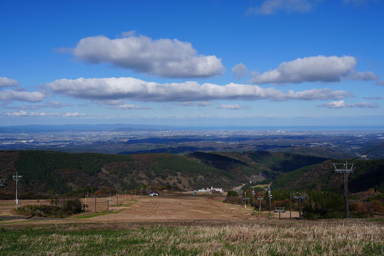 【富山市・牛岳パノラマ展望台】日本海から立山連峰まで見渡せる絶景-0