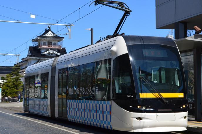 富山駅周辺を3時間で巡る富山市まちなか周遊コース