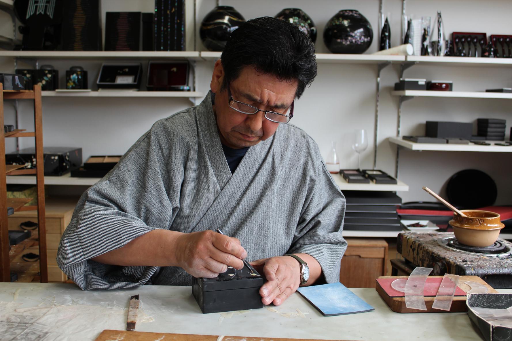 Let’s experience Takaoka’s traditional crafts. Raden workshop by Musashigawa Koubou-0