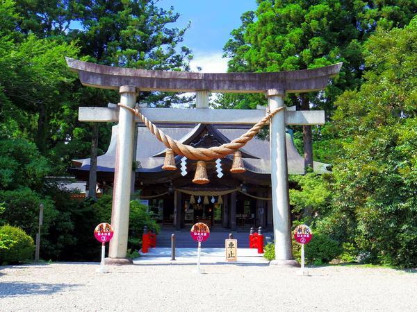 ③高瀬神社（南砺市）-1