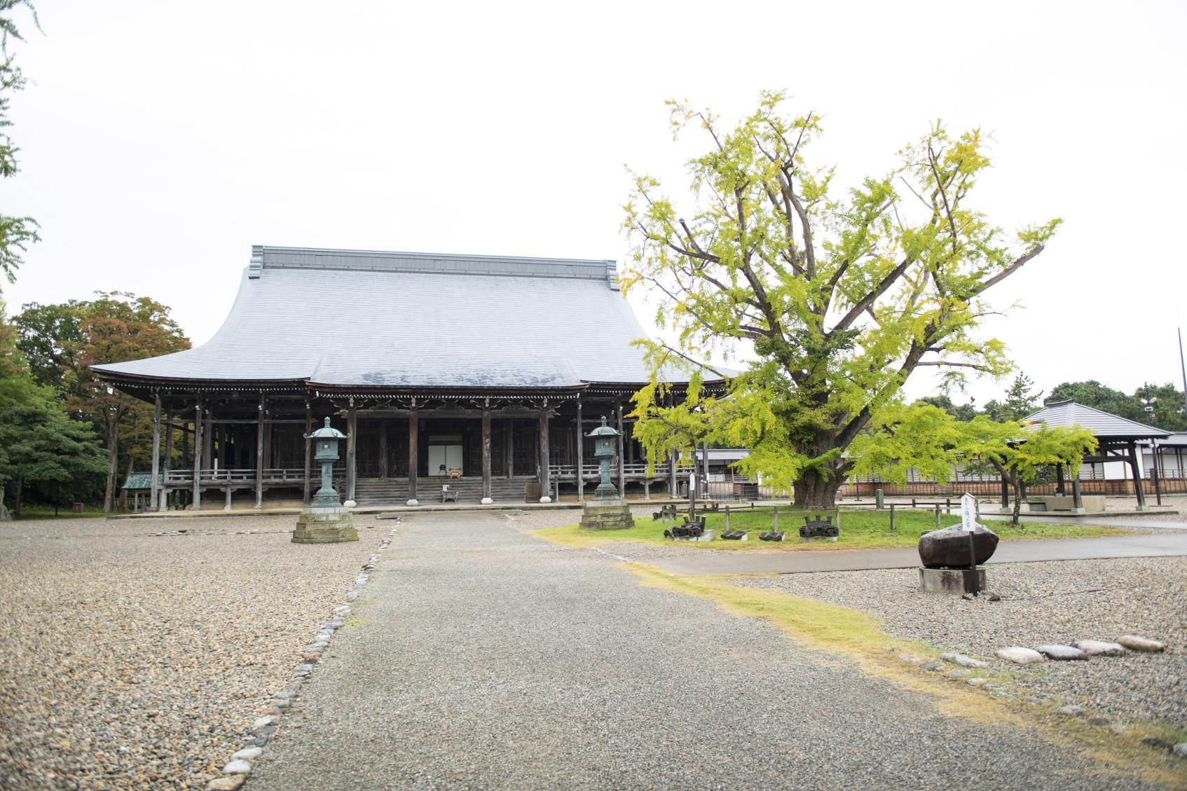 国宝　勝興寺-0