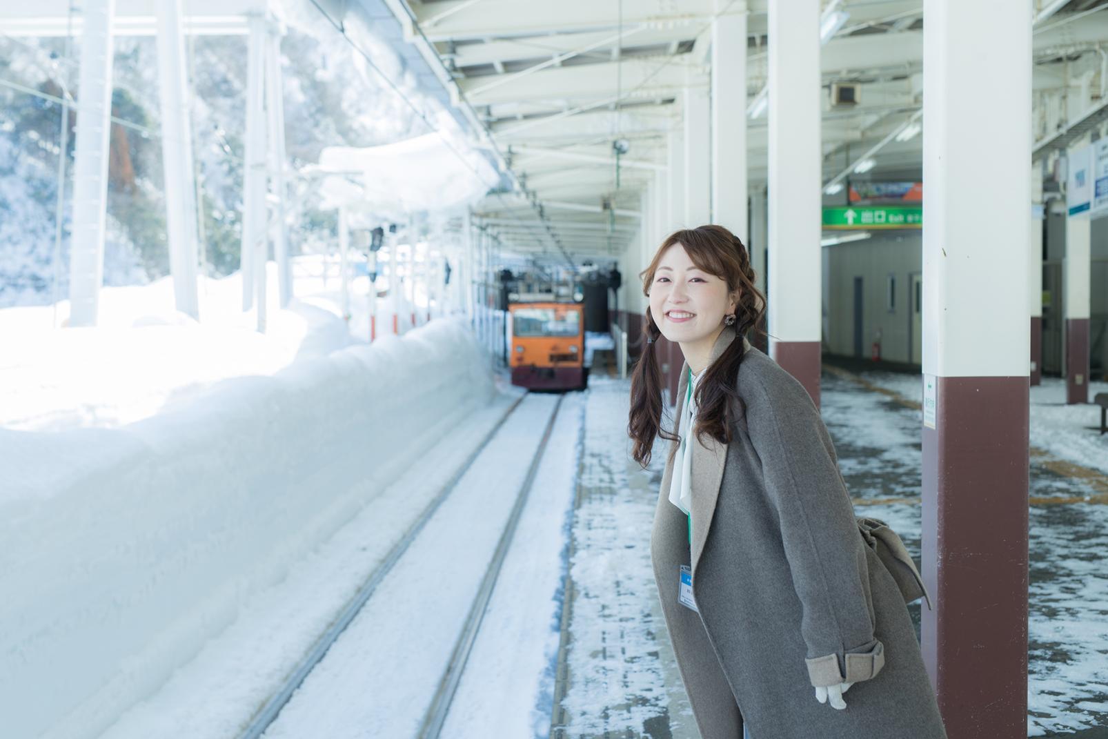 黒部峡谷鉄道宇奈月駅で、冬限定の運転体験-9