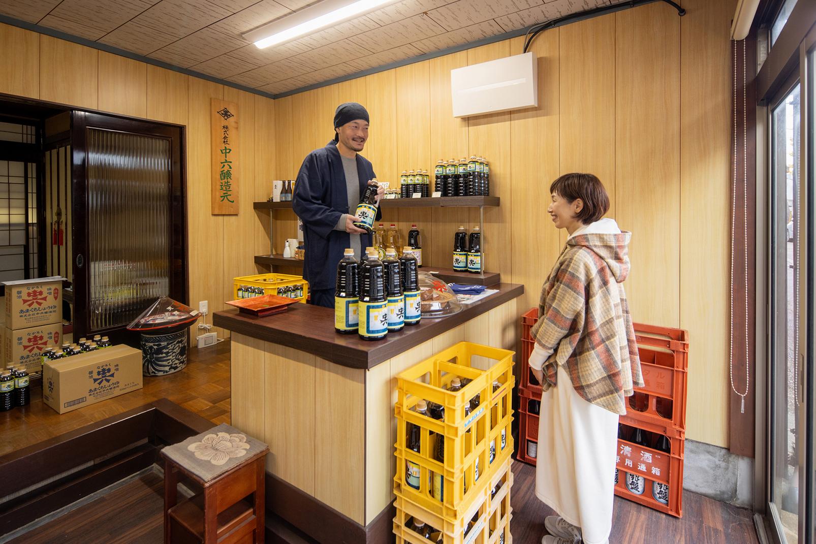 13:00 ｰ 中六醸造元｜【食文化】
漁師町の食卓に欠かせない「中六醤油」をお土産に-0