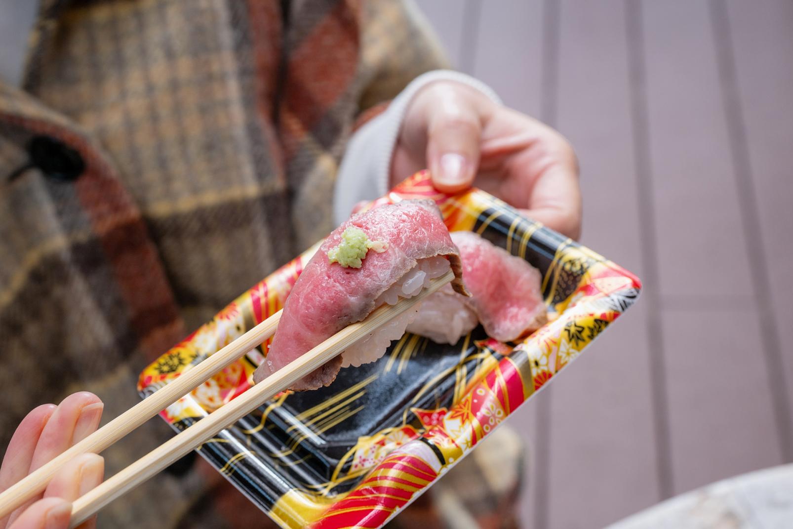 9:00 ｰ ひみ番屋街｜【食文化】
自然豊かな氷見の、美味しいものを集めた施設-1