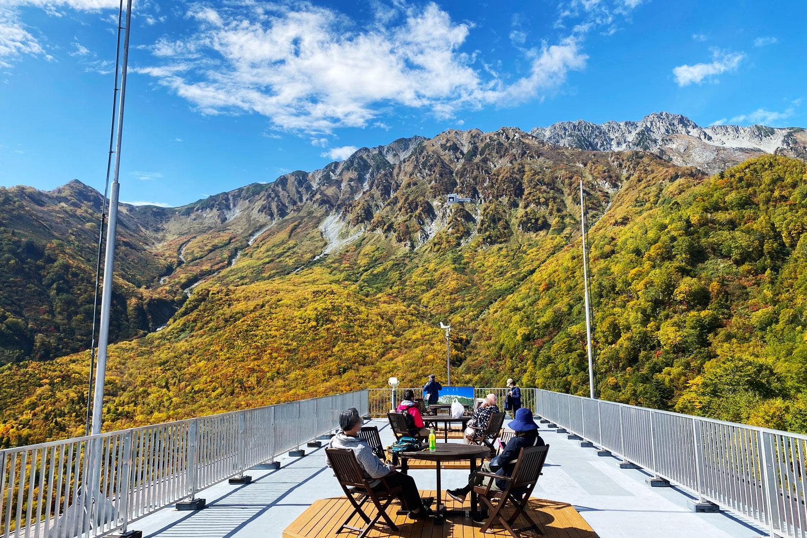 Recommended autumn foliage spot along the Tateyama Kurobe Alpine Route!-1