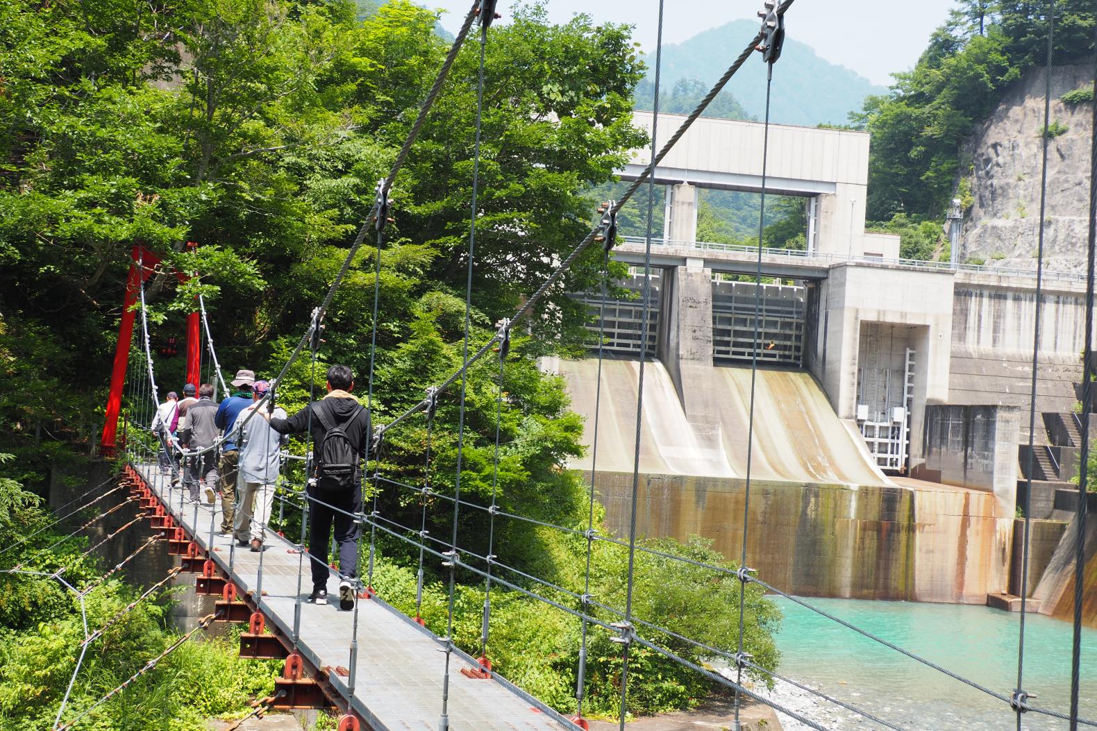 ダムマニア注目の北又ダムとゆらゆら高さ12mの吊り橋