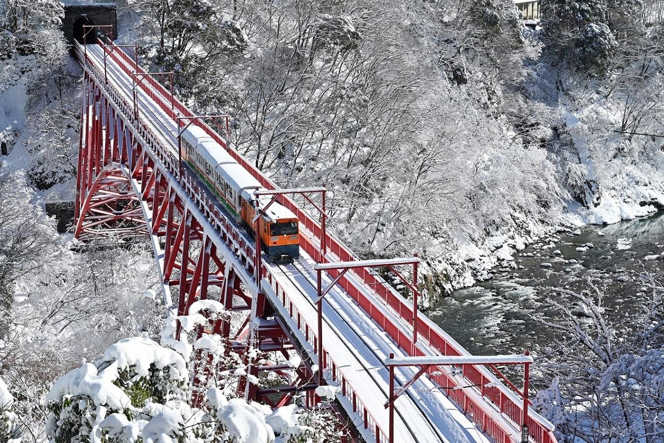 冬の黒部峡谷アドベンチャーツアー-1