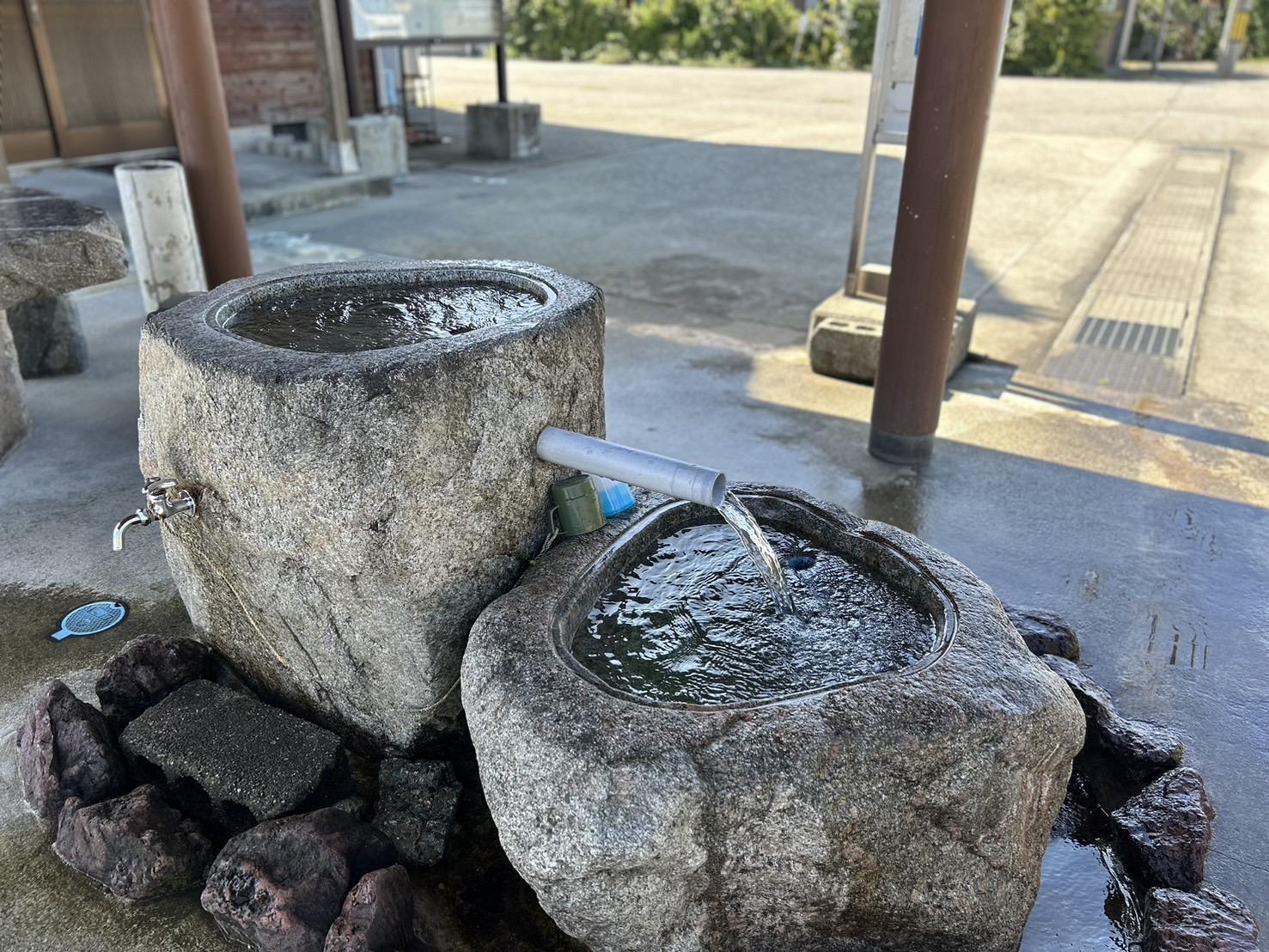 高瀬湧水の庭-1